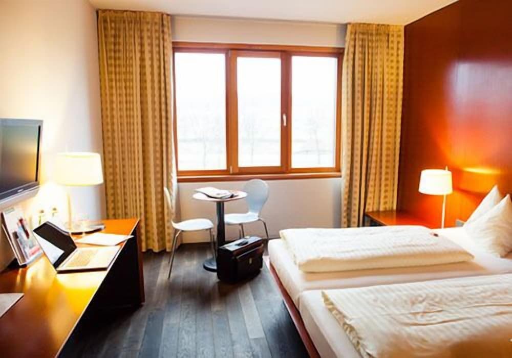 Basic Double Room Single Use, 1 Double Bed photo 1