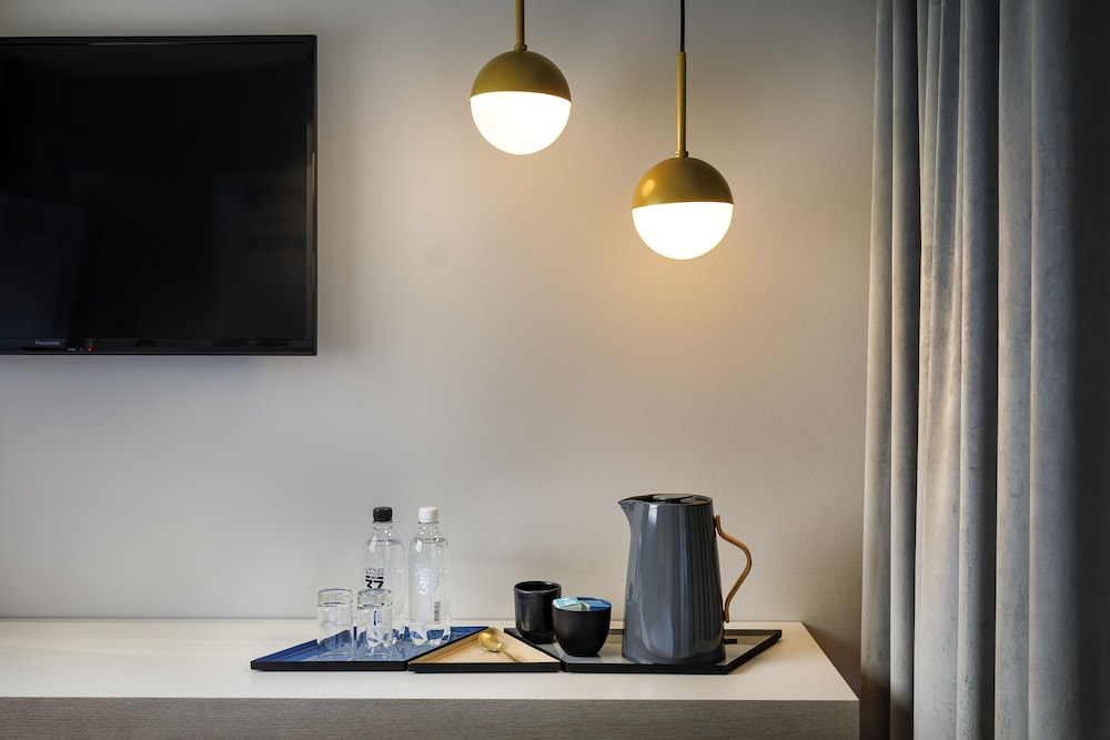 Twin Room - Photo 12