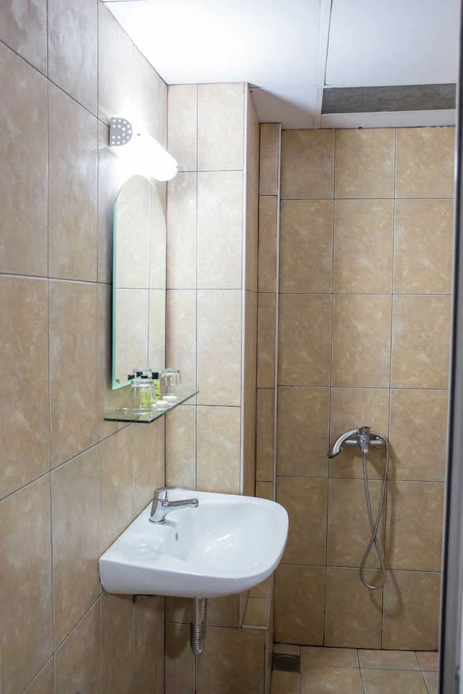 Double or Twin Room, Private Bathroom