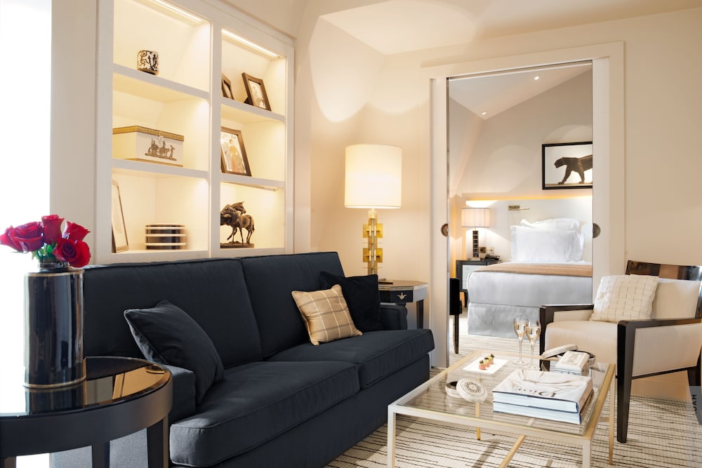 Suite, 1 King Bed, City View photo 1