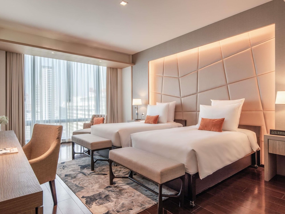 Club Suite, 1 King Bed with Sofa bed (Privilege)