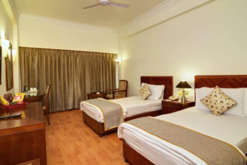 Executive Room, 1 Double Bed, Non Smoking - Photo 1