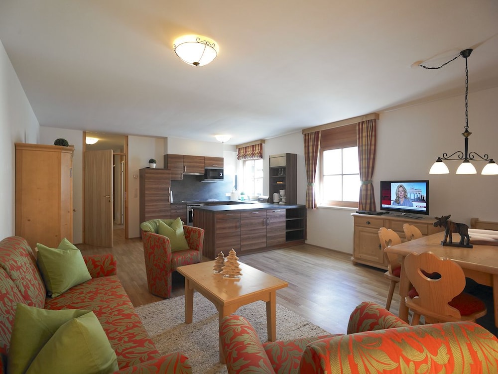 Apartment (Top 4) photo 1