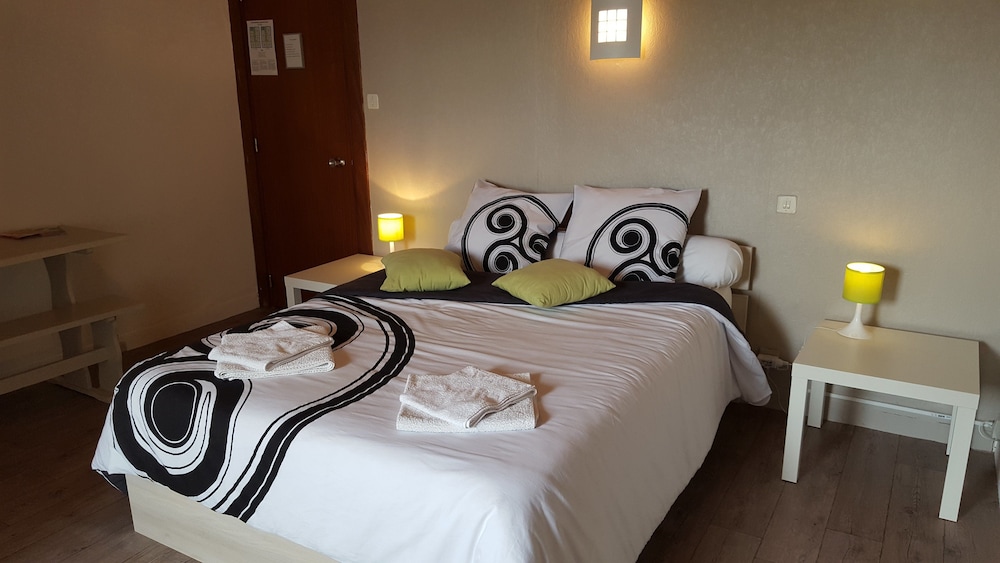 Double Room (5) photo 2