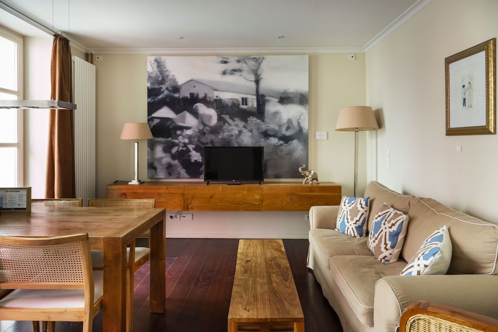 L Studio, Kitchenette, Balcony, Sofa Bed photo 1