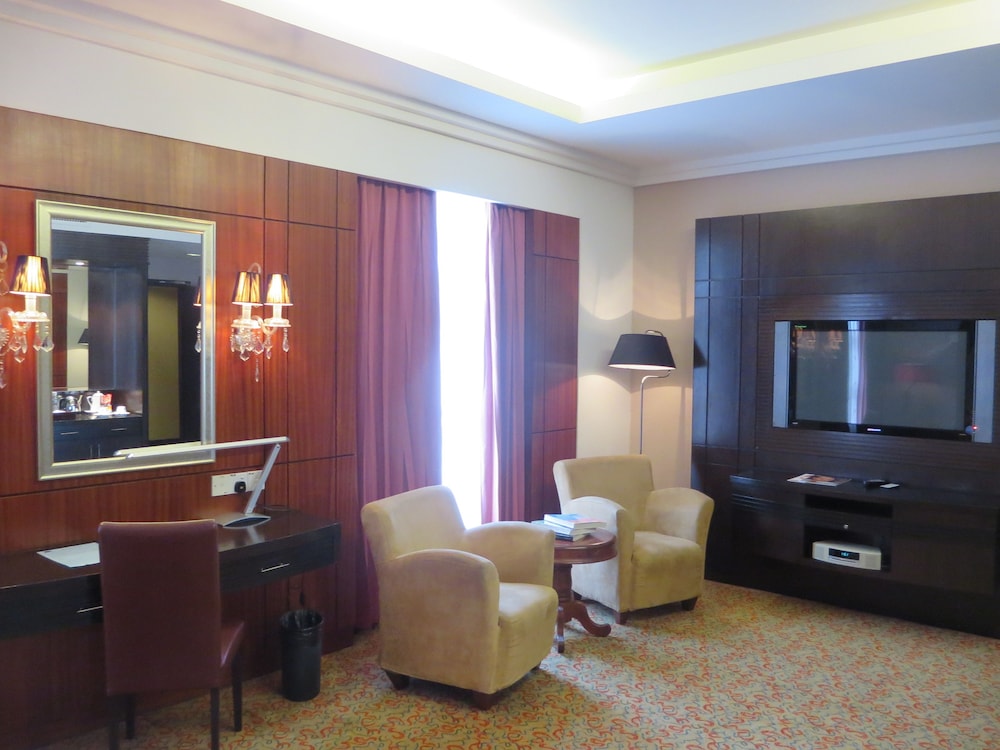 Suite Room King Bed