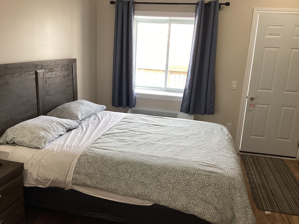 Economy Single Room - Photo 3