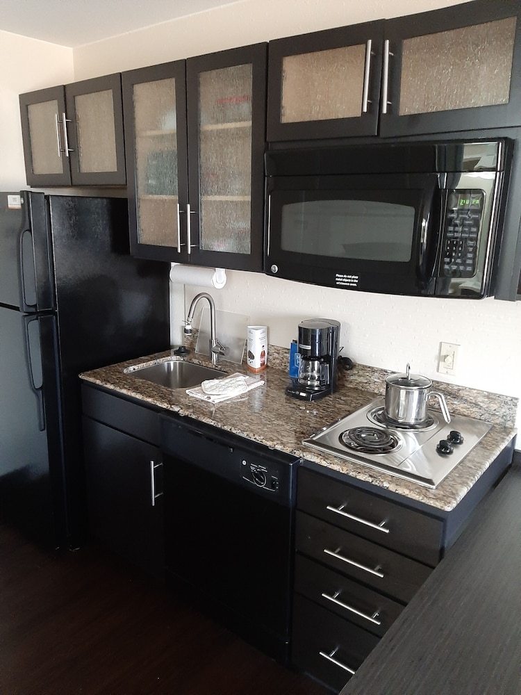 Suite, 1 Bedroom (1 Queen Bed) - Photo 5