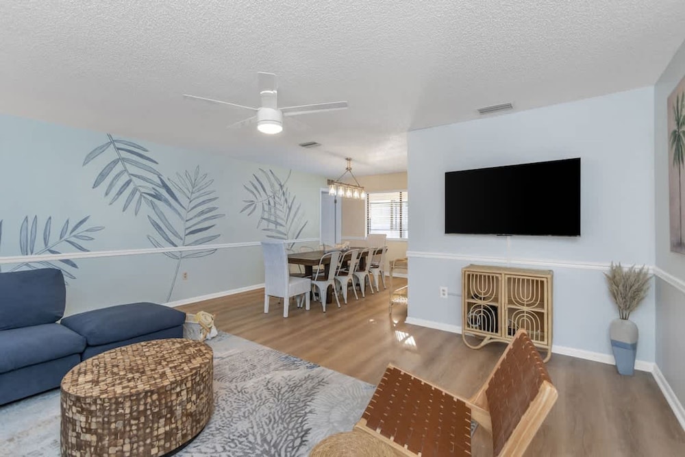 Sjov Familievenlig Modern Strandhjem Med Pool, Billede 36