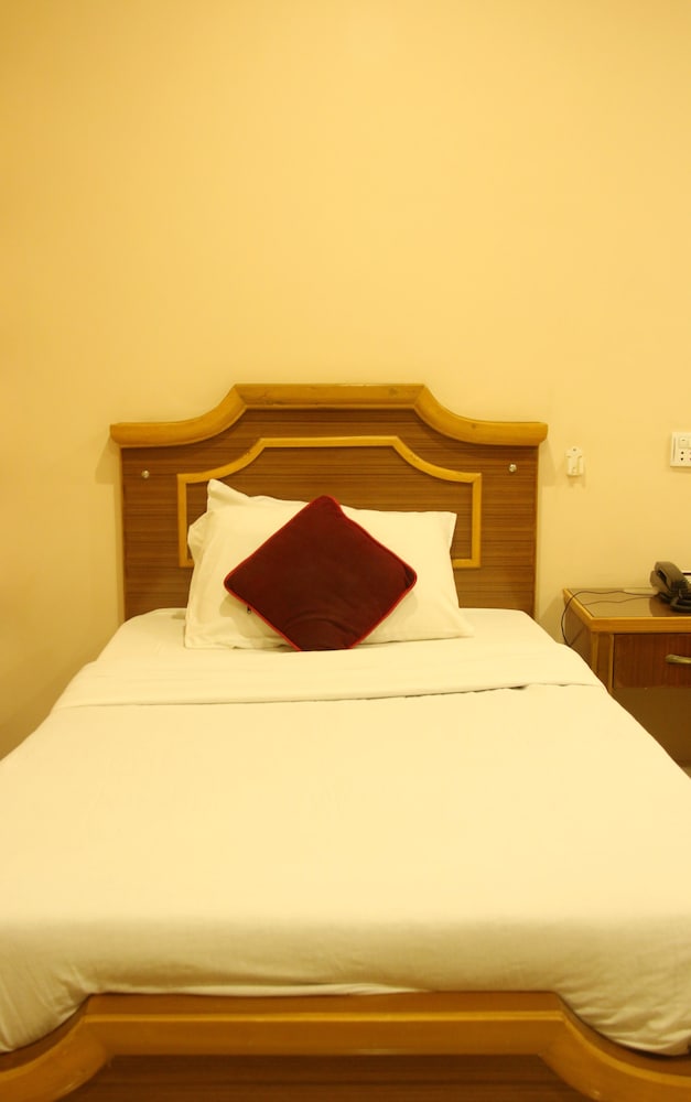 Premier Twin Room photo 2