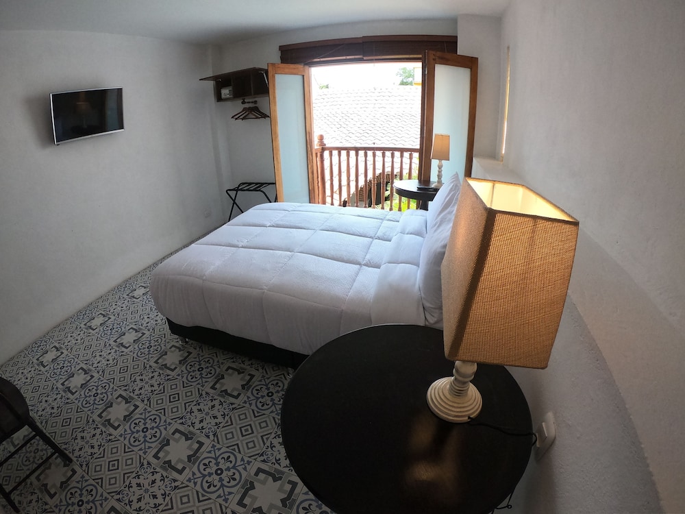Deluxe Double Room, 1 Double Bed photo 2