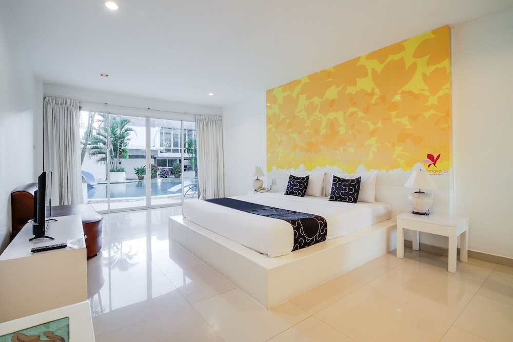 Superior Double Room, Pool Access