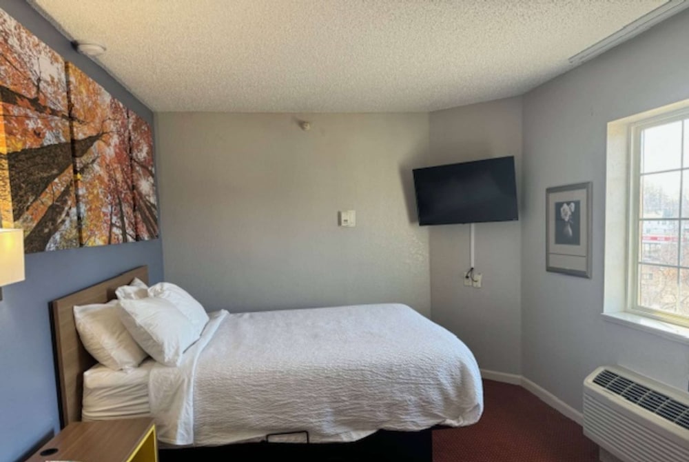 Suite, 2 Queen Beds, Non Smoking - Photo 2