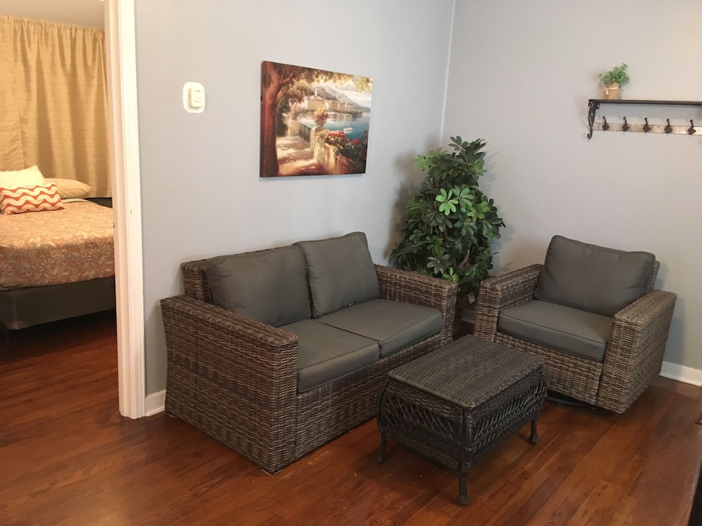 Double Room, Multiple Beds, Full Kitchen photo 1