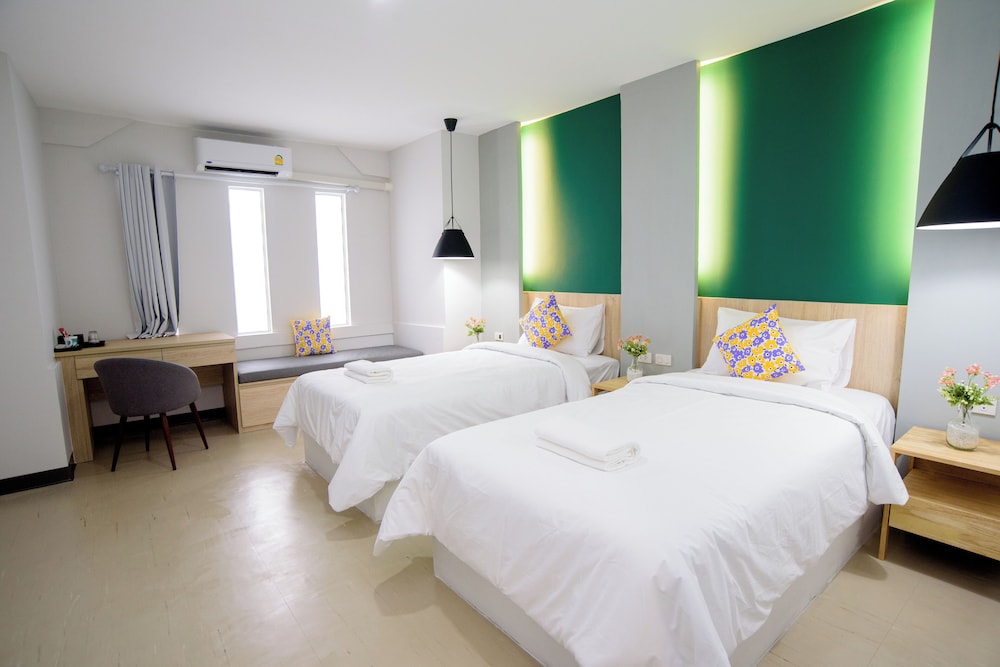 Deluxe Twin Room photo 1
