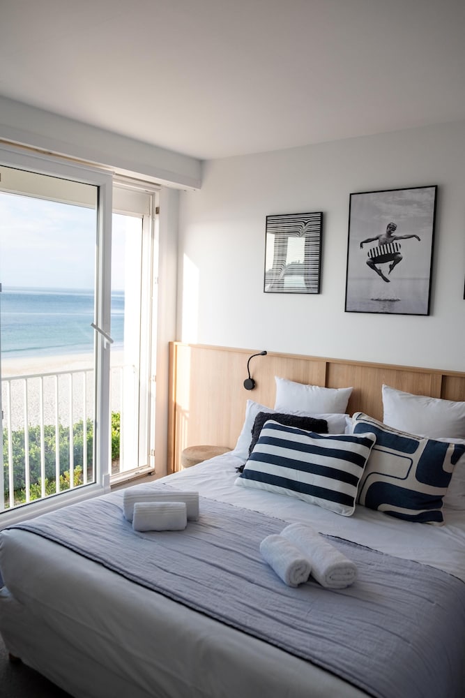 Family Room, Ocean View - Photo 1