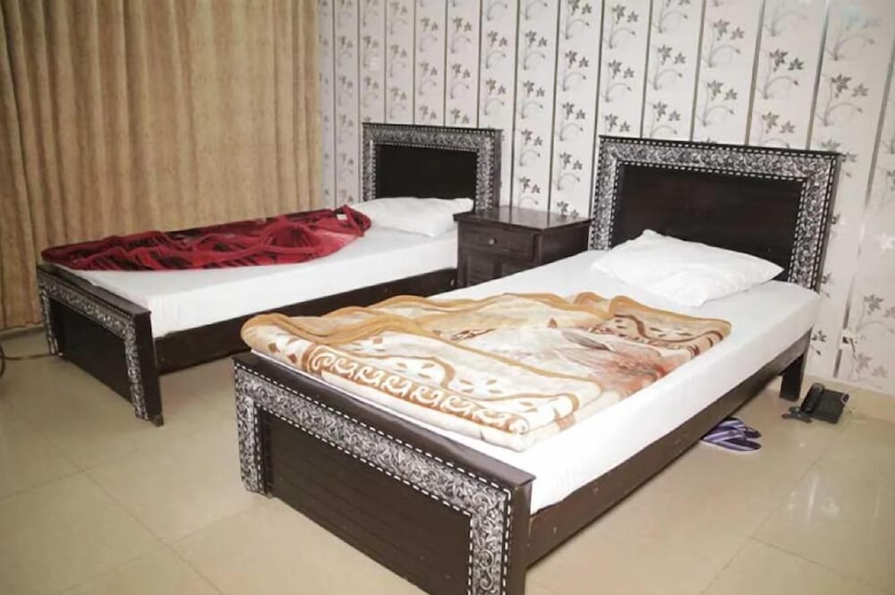 Deluxe Double or Twin Room photo 1