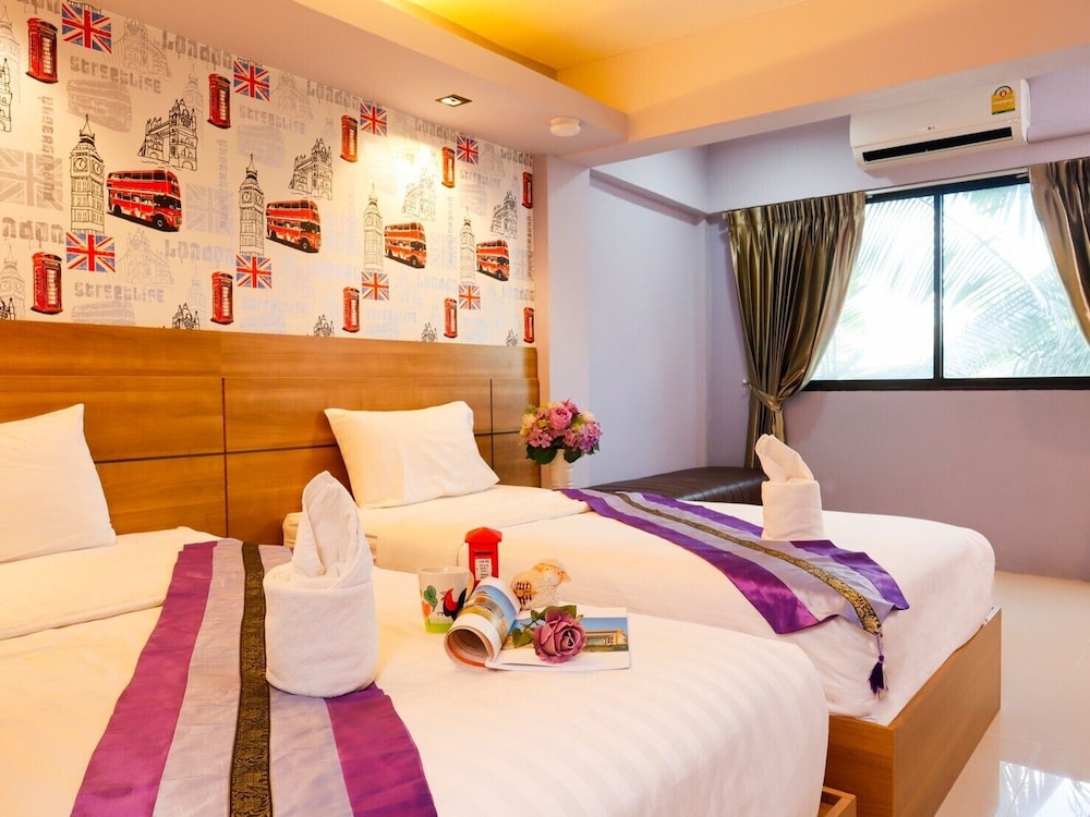 Deluxe Twin Room photo 3