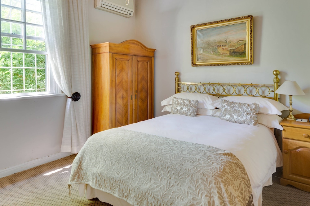 Suite, 1 Double Bed, Garden View photo 1
