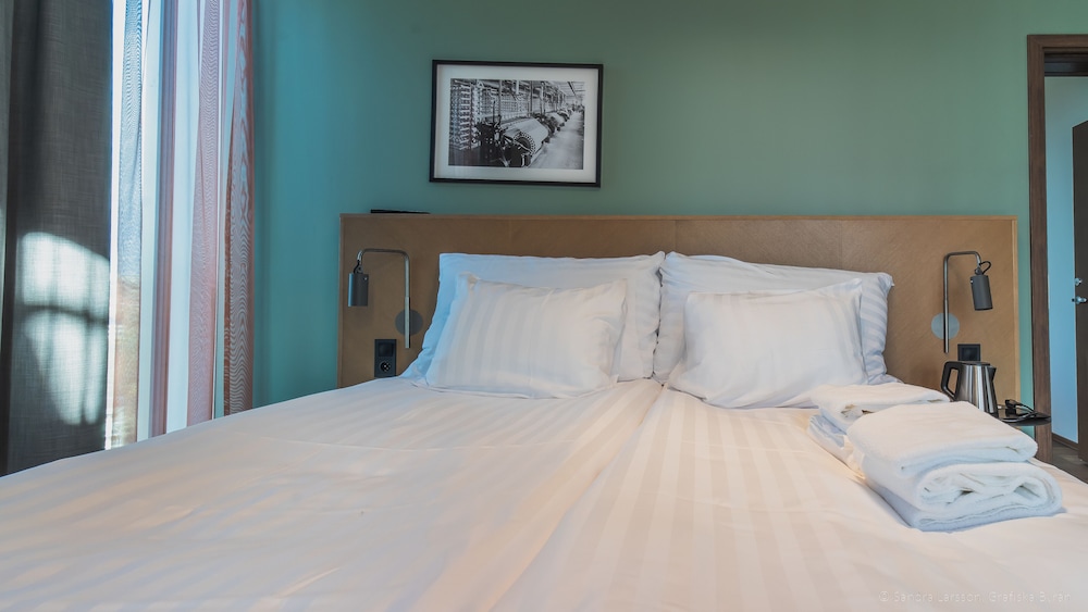 Suite, 1 King Bed