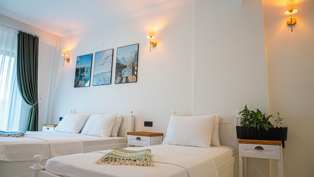 Deluxe Triple Room, Balcony, Sea View - Photo 7