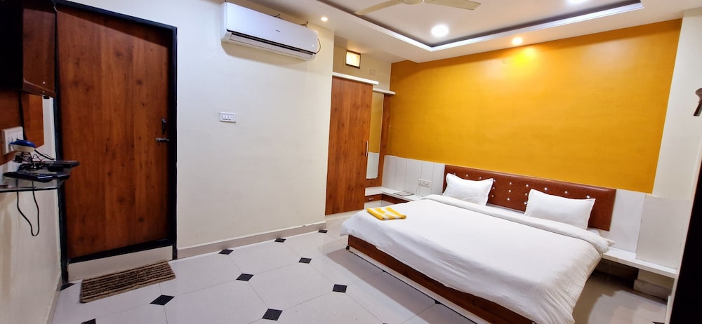 Basic Double Room