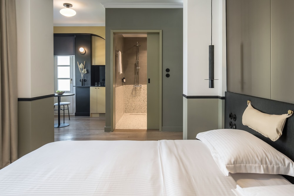Deluxe Suite (Cozy)