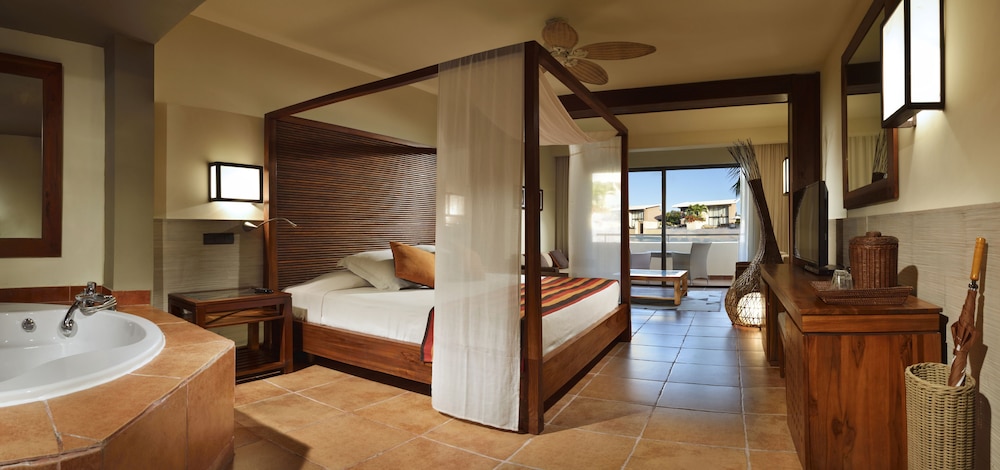 Privileged Deluxe Junior Suite