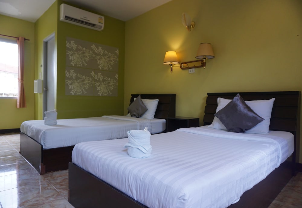 Standard Twin Room photo 2