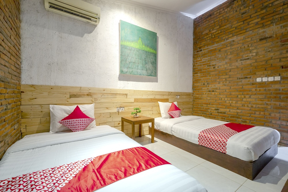 Deluxe Twin Room photo 2