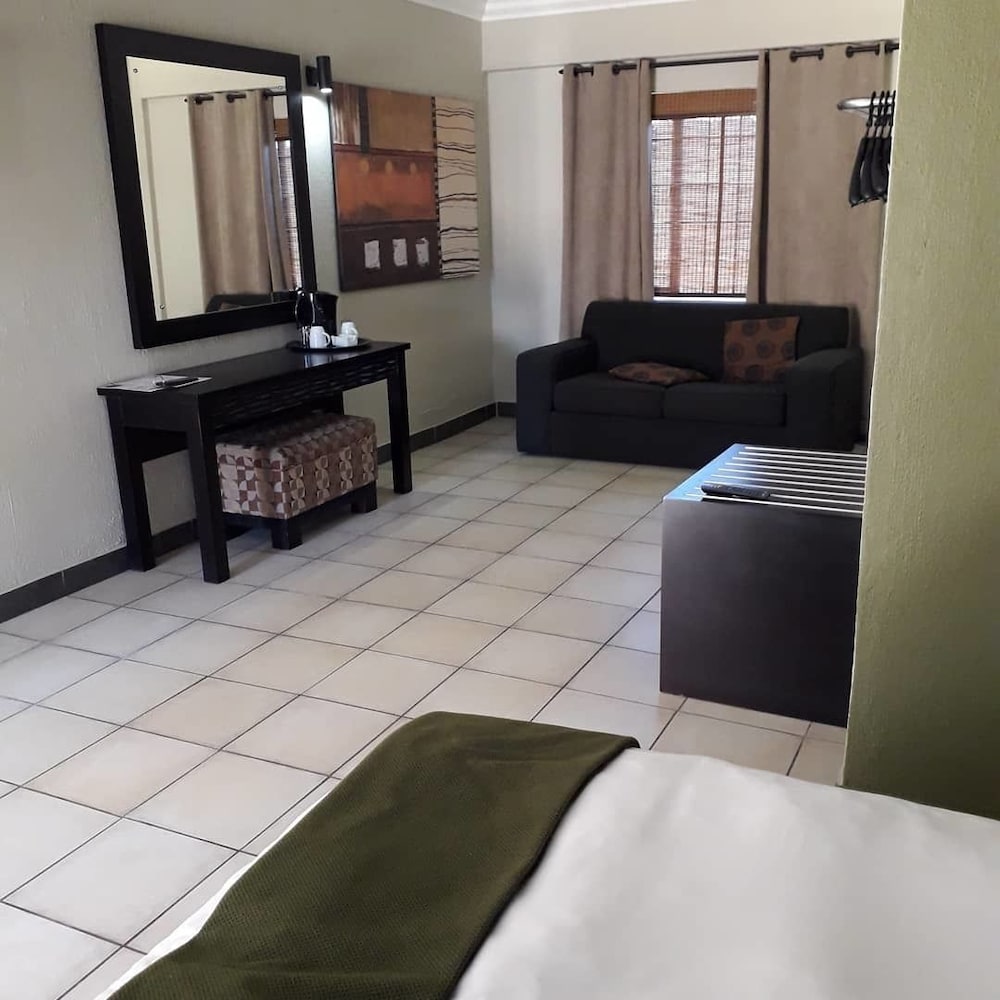 Deluxe Twin Room, 2 Twin Beds - Photo 1