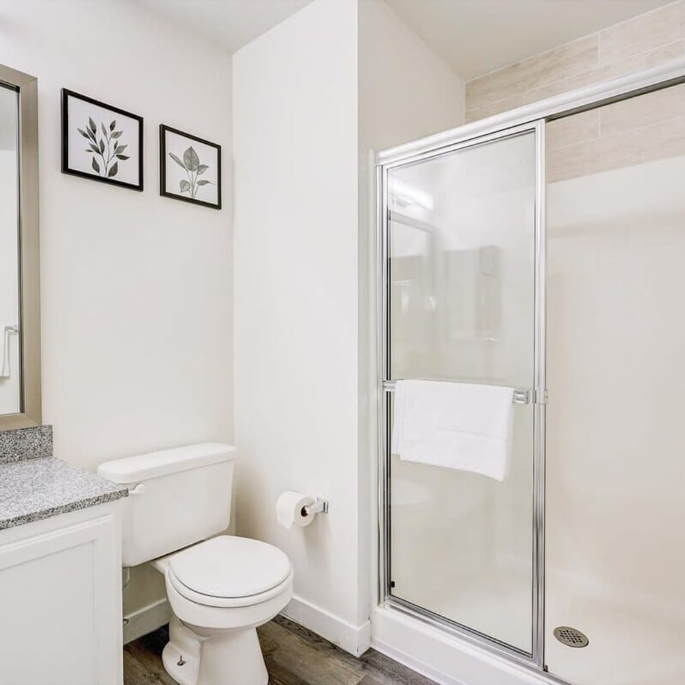 Cozysuites - 2BR With Direct Skybridge Access 5, Billede 51