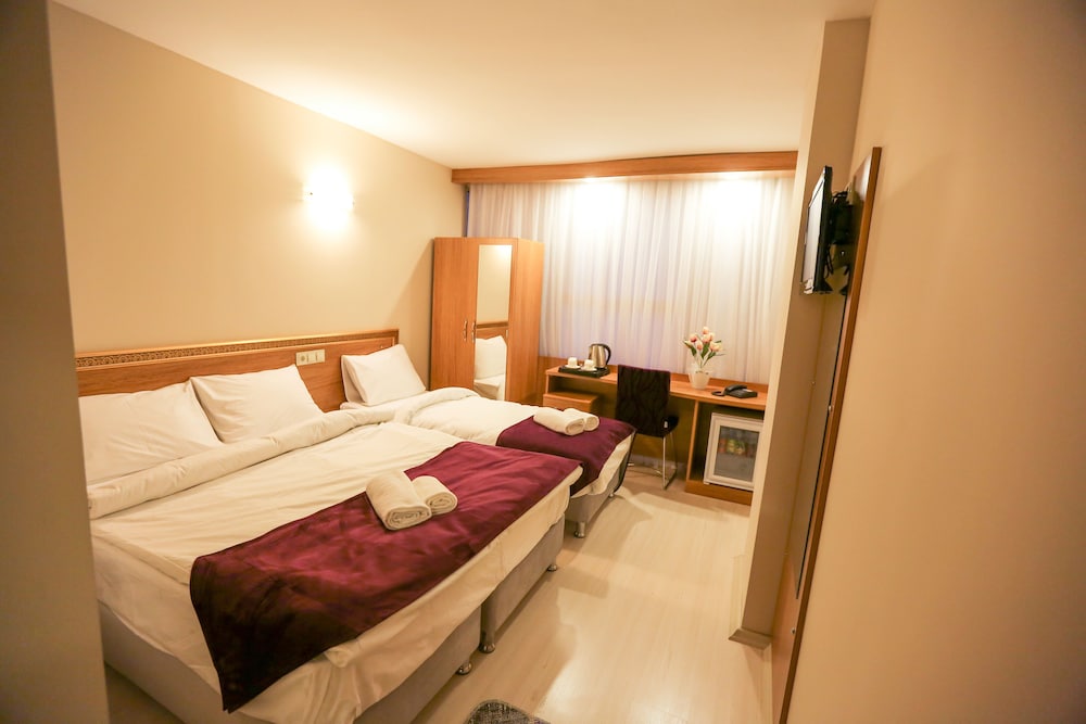 Family Room, 1 Bedroom, Non Smoking, City View photo 1
