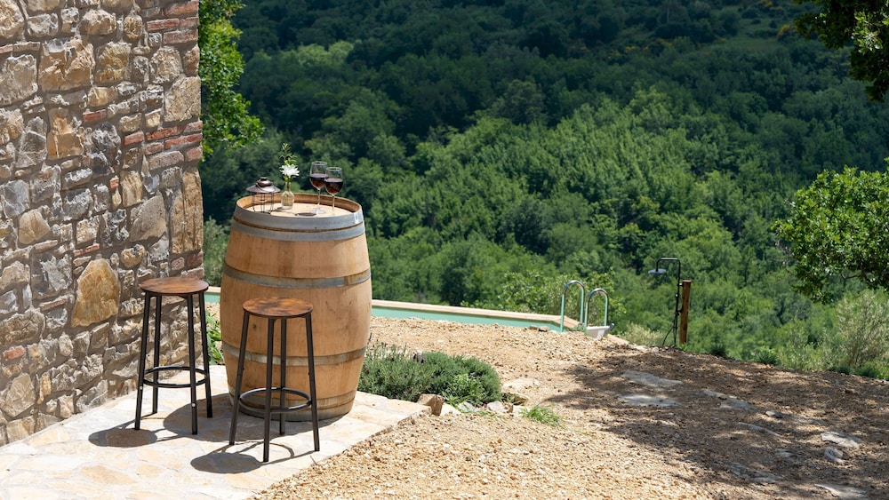 Villa photo 3