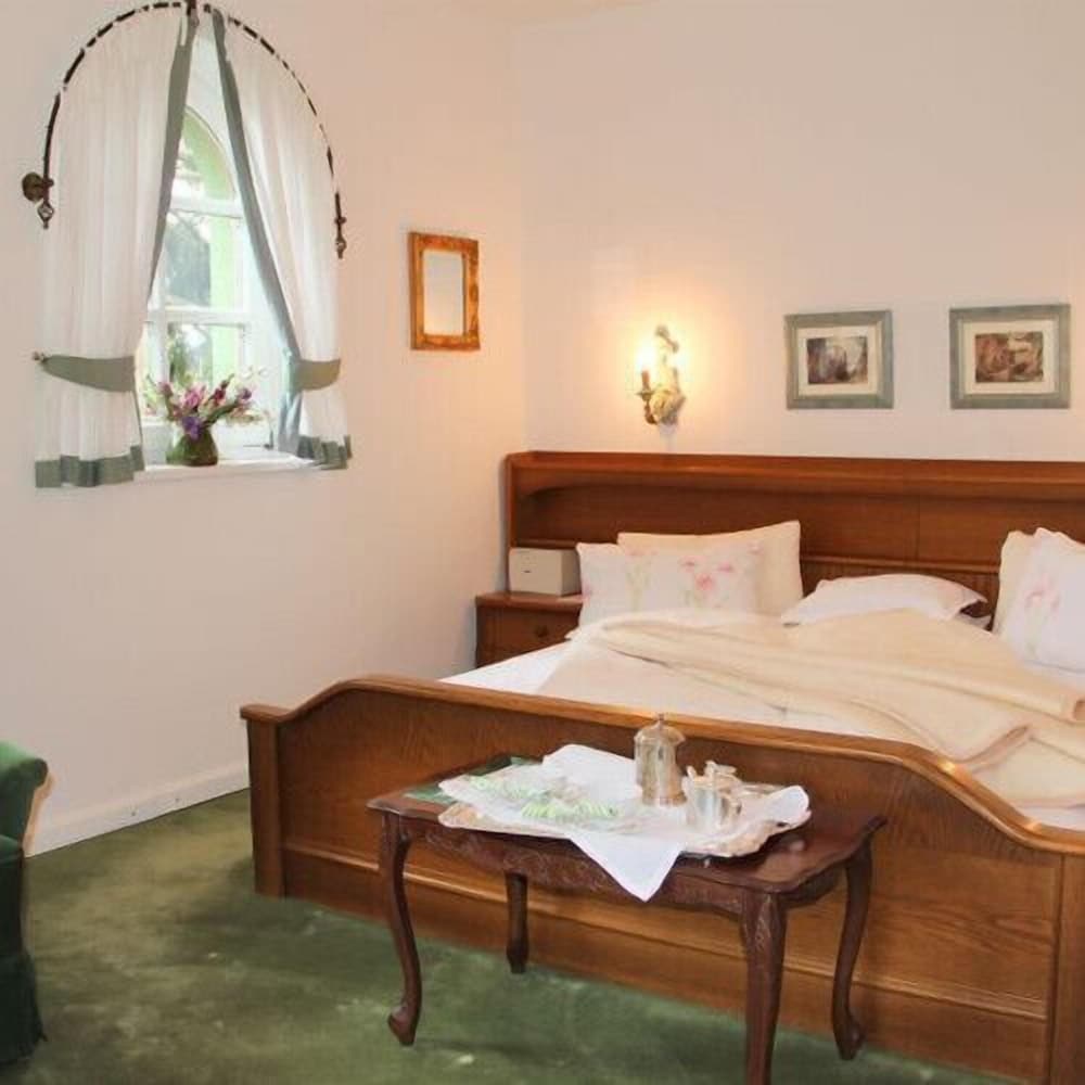 Standard Room photo 1