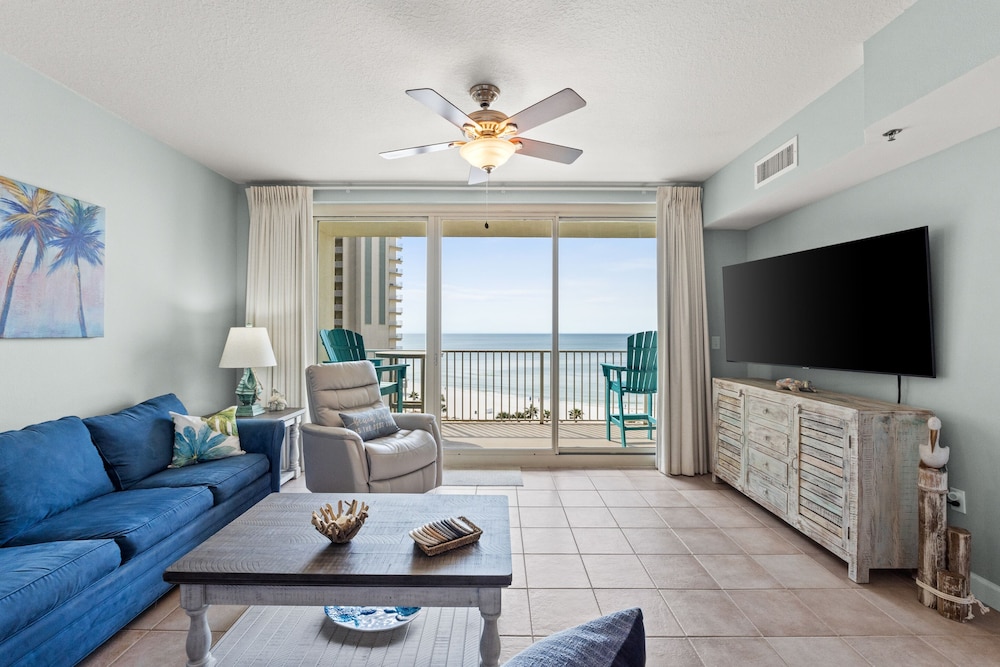 Condo, 1 Bedroom, 2 Bathrooms, Beachfront (812)