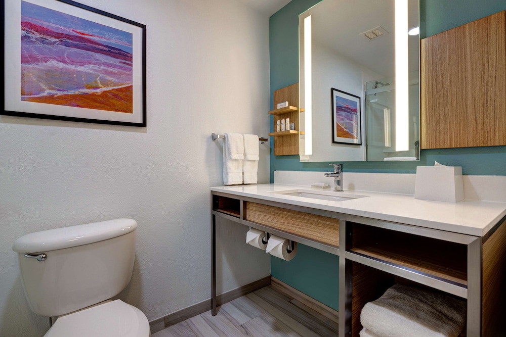 Suite, 2 Double Beds, Accessible - Photo 7