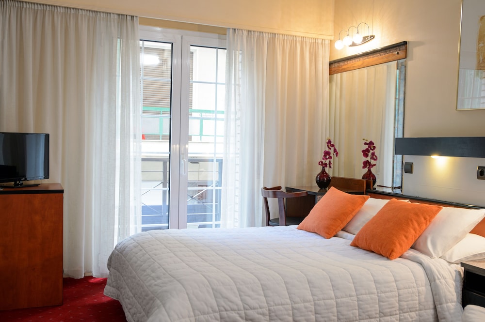 Standard Double Room photo 3