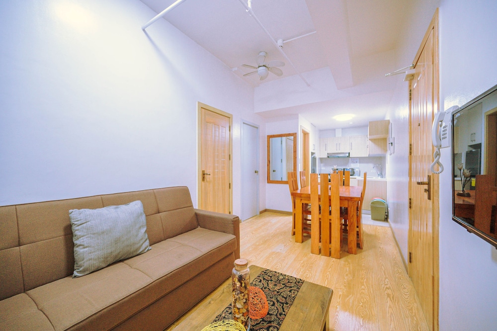 Family Condo, 2 Bedrooms, Kitchen, City View photo 1