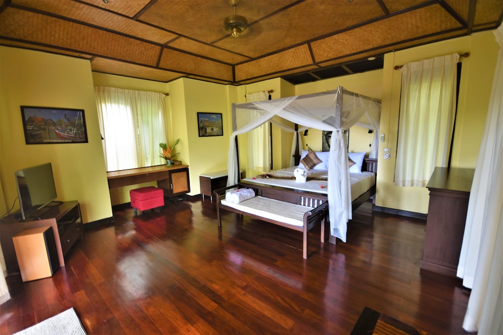2-Bedroom Suite