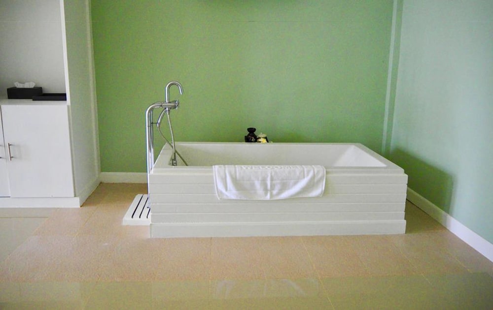 Family Quadruple Room, Multiple Beds photo 2