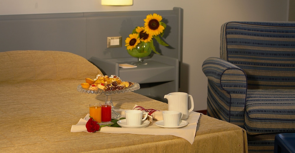 Triple Room, Multiple Beds - Photo 1