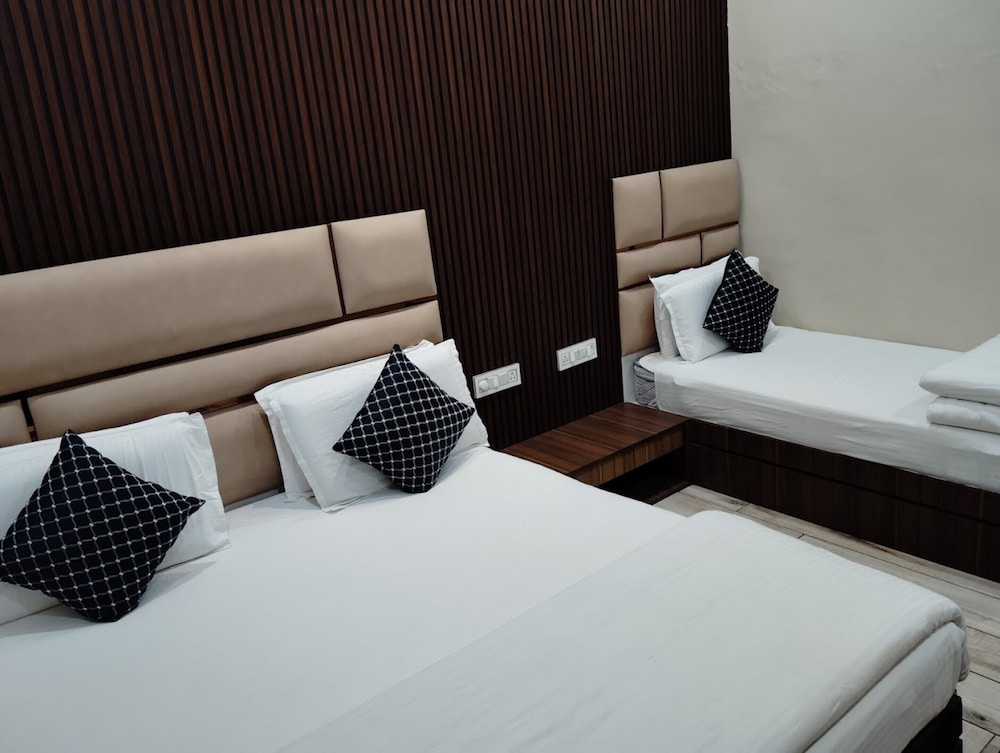 Deluxe Triple Room photo 1