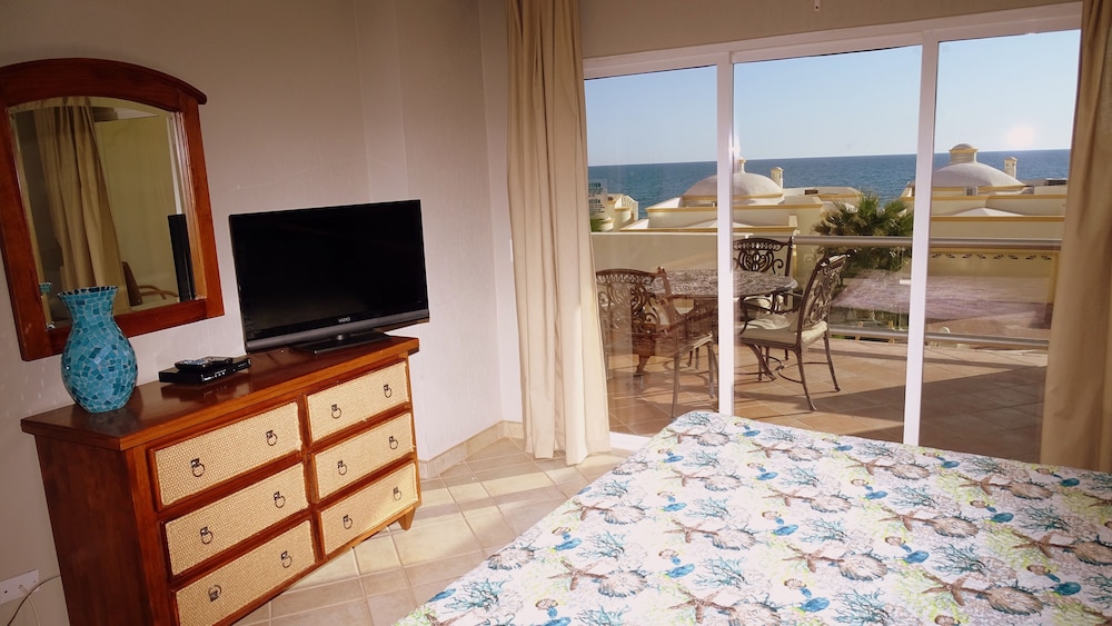 Condo, 2 Bedrooms