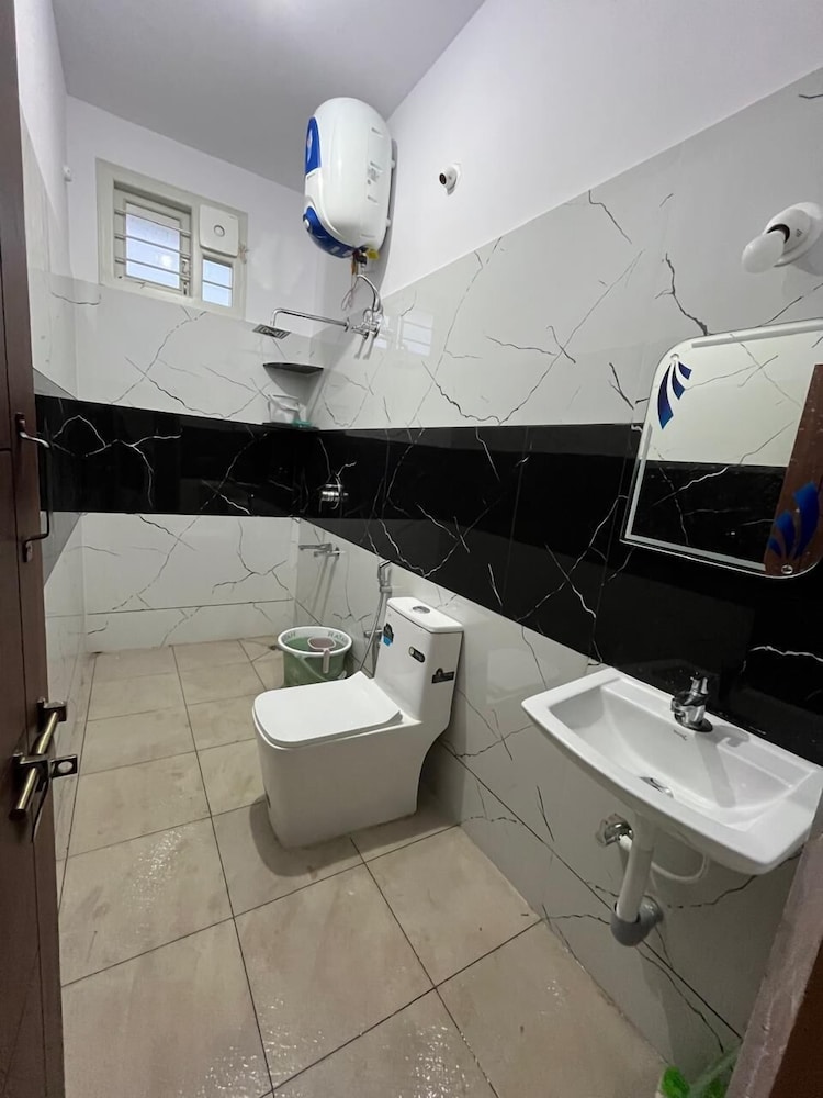 Family Double Room, Balcony, Garden View photo 2