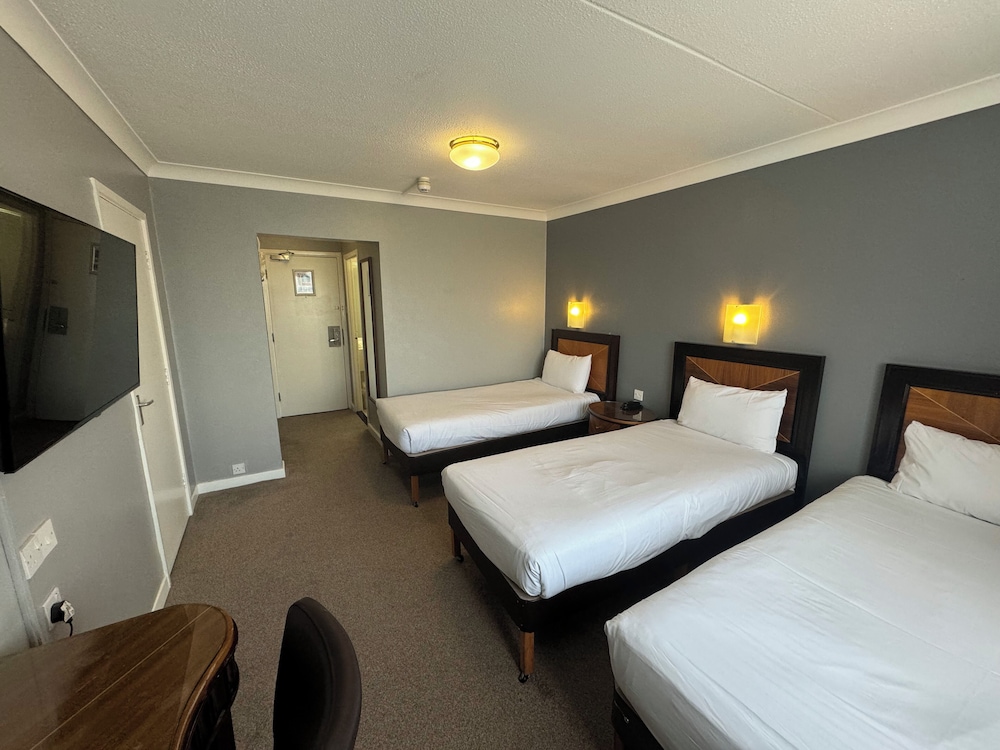 Standard Triple Room - Photo 2