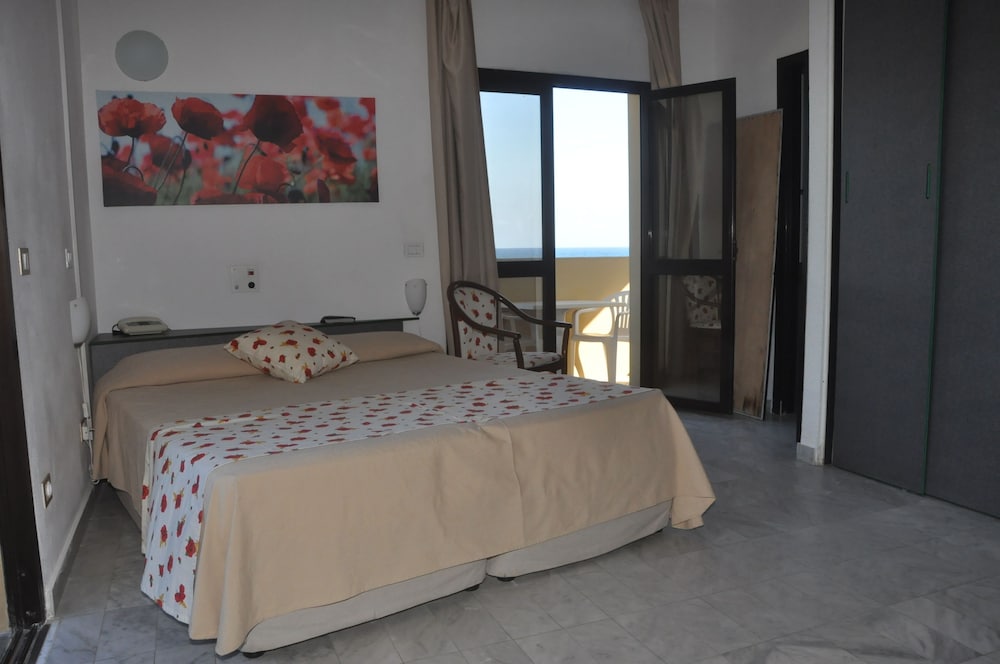 Basic Double Room - Photo 19