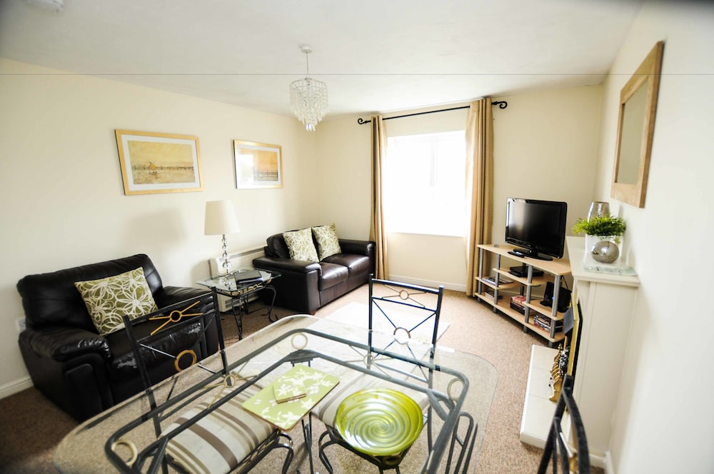Standard Apartment, 2 Bedrooms - Photo 15