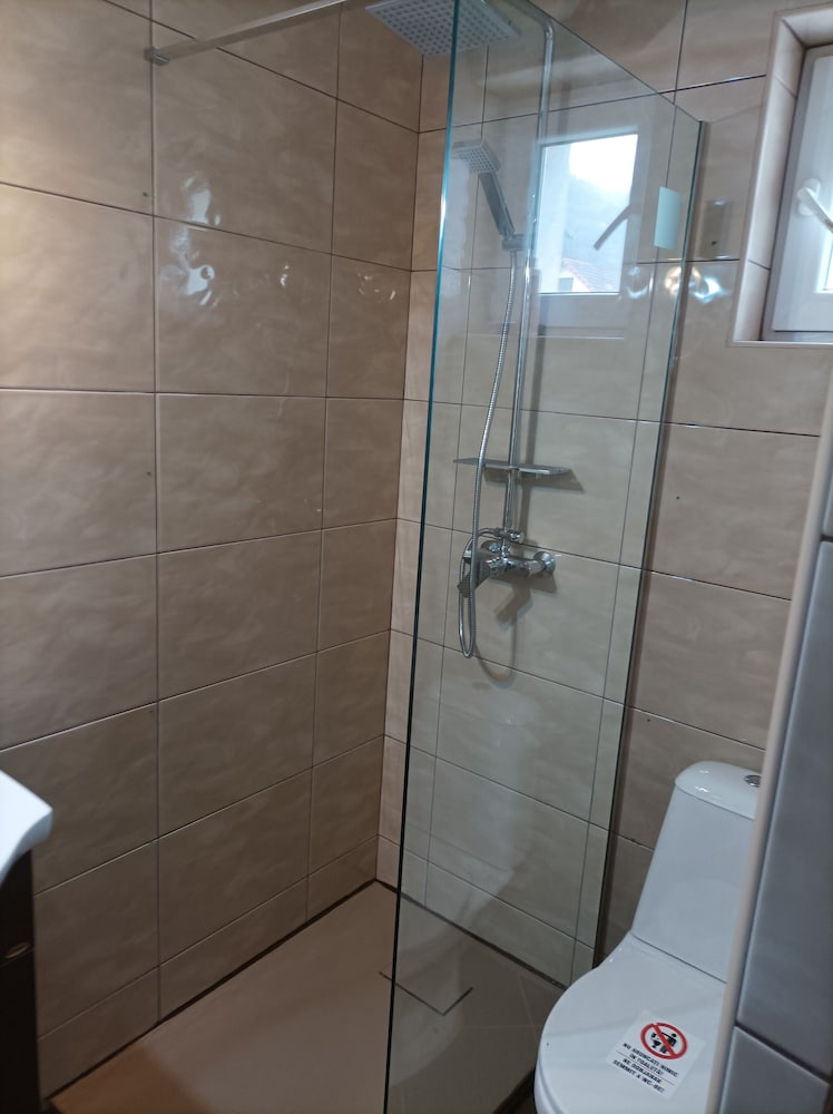 Deluxe Double Room, 1 Queen Bed, Mountain View photo 2