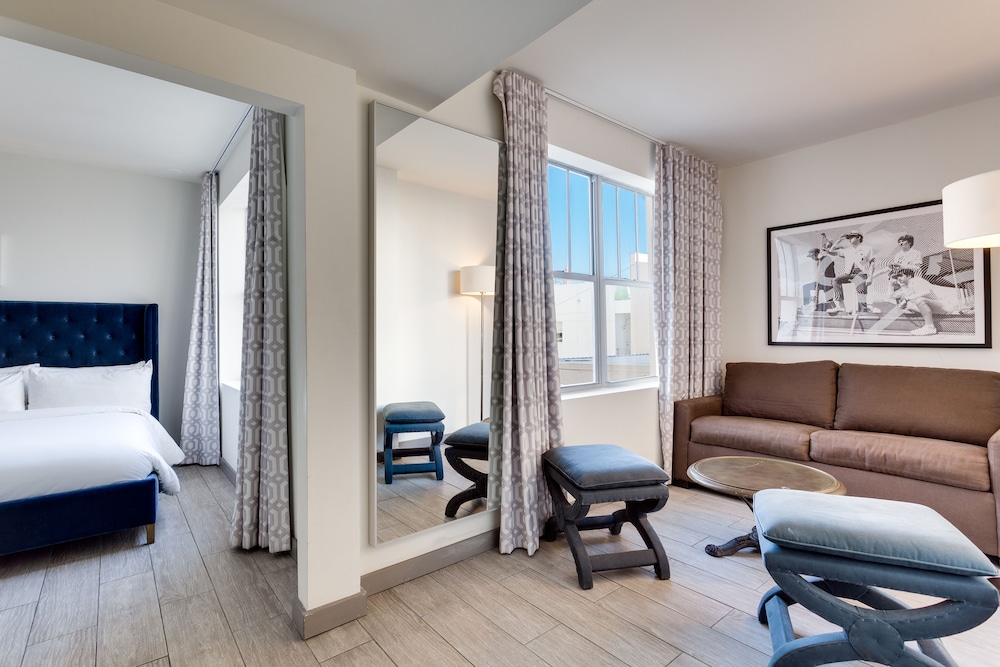 Deluxe Double, 2 Double Beds - Photo 1